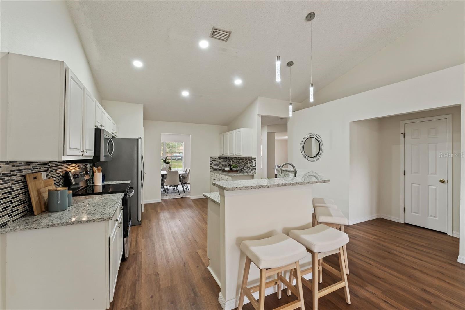 1600 AMBOY DR, DELTONA, FL, 32738