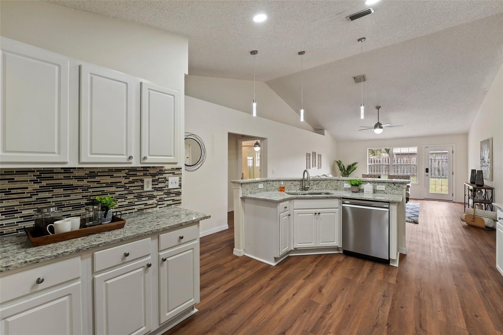 1600 AMBOY DR, DELTONA, FL, 32738