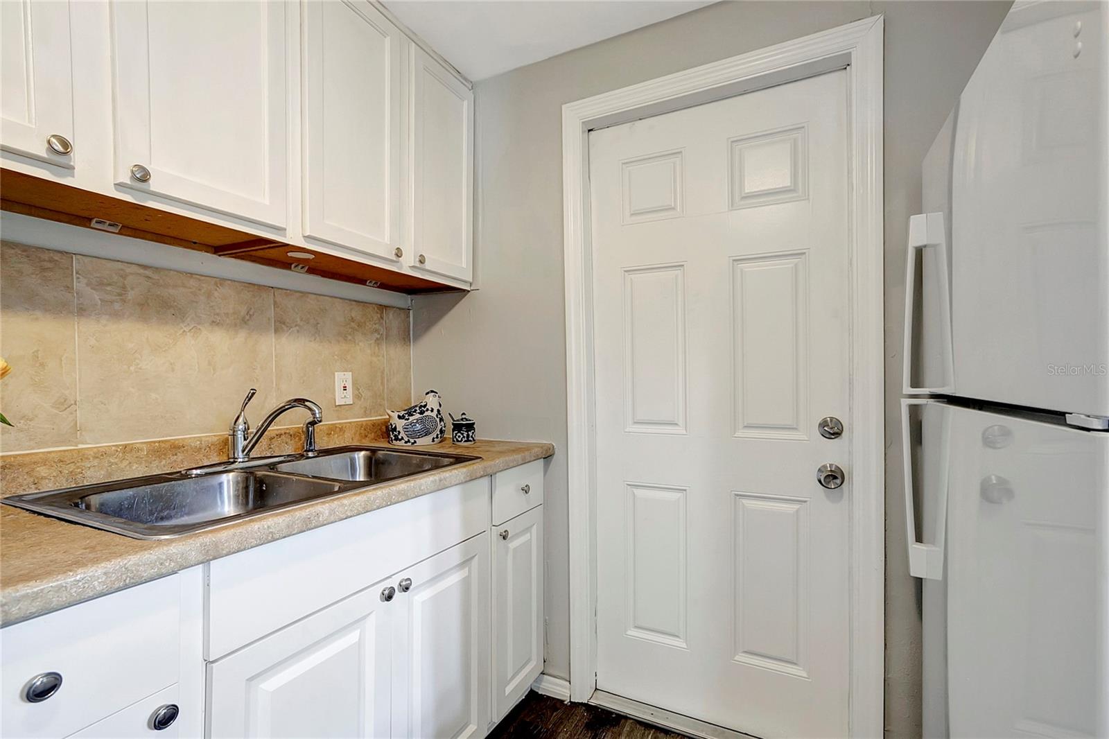1032 JADEWOOD AVE, CLEARWATER, FL, 33759