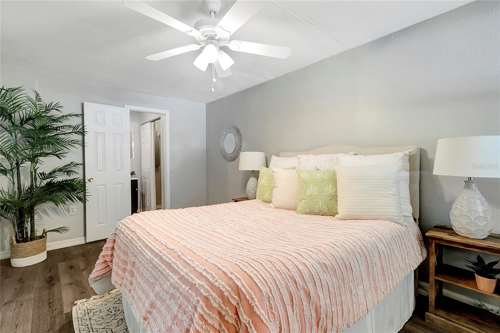 1032 JADEWOOD AVE, CLEARWATER, FL, 33759