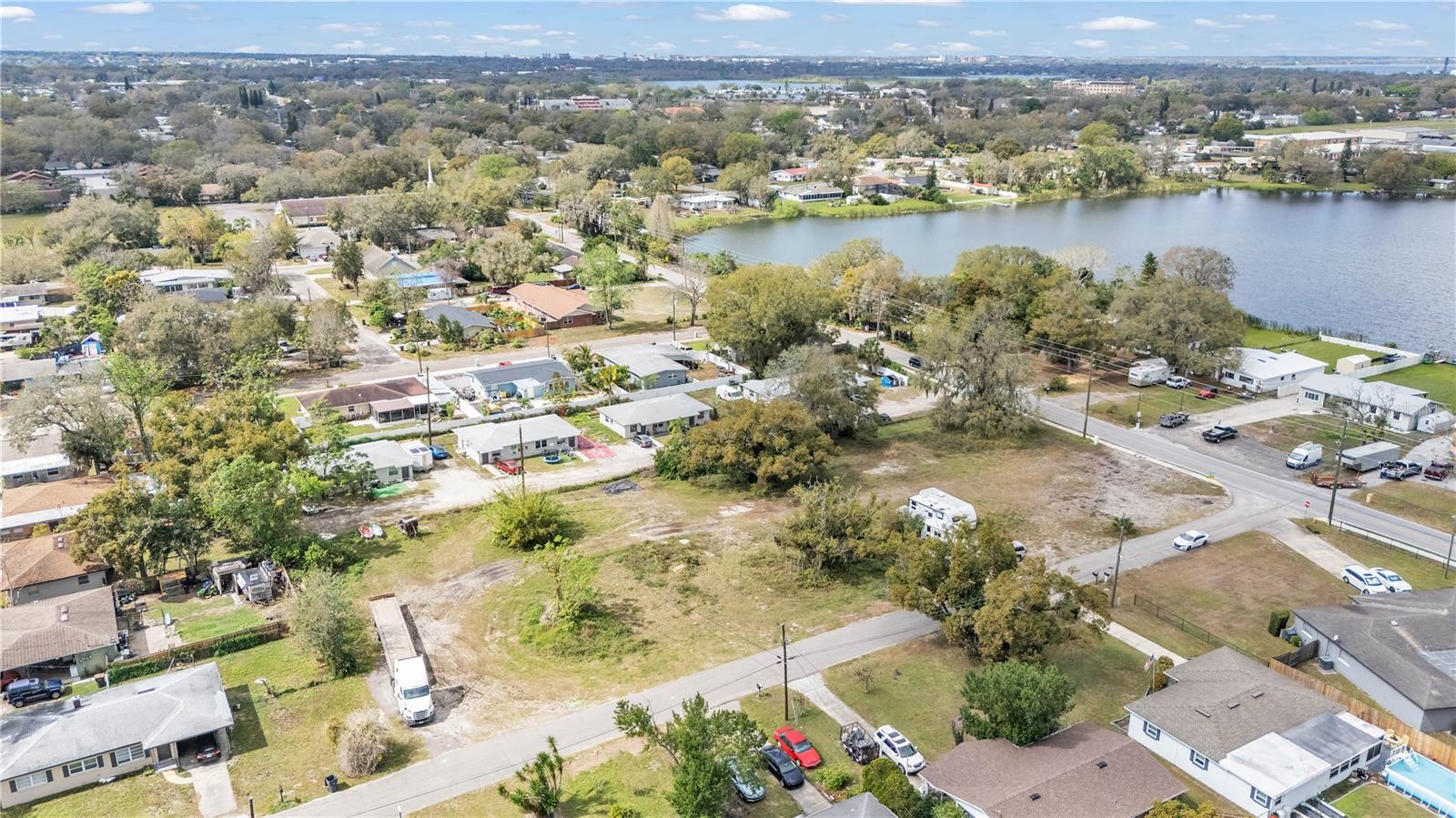 2527 S CRYSTAL LAKE DR, LAKELAND, FL, 33801