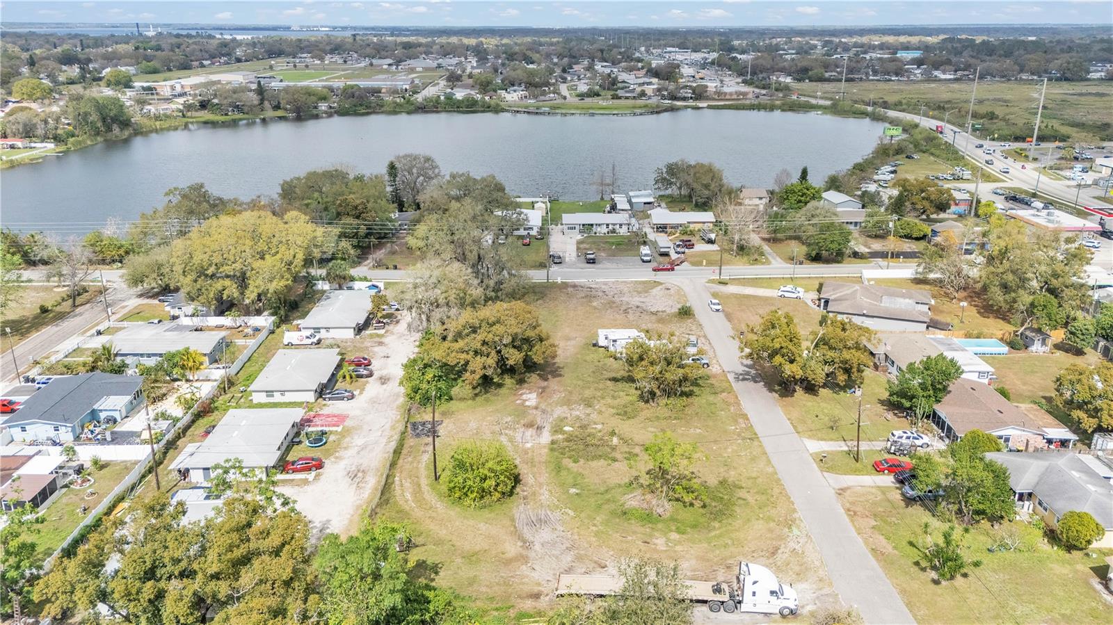 2527 S CRYSTAL LAKE DR, LAKELAND, FL, 33801