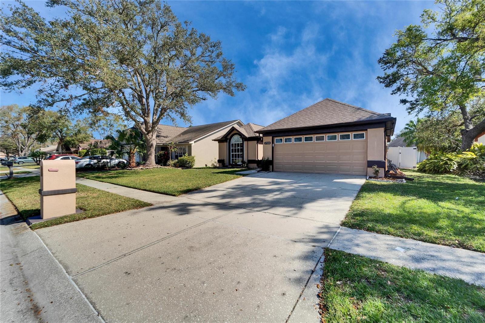 1728 ELK SPRING DR, BRANDON, FL, 33511