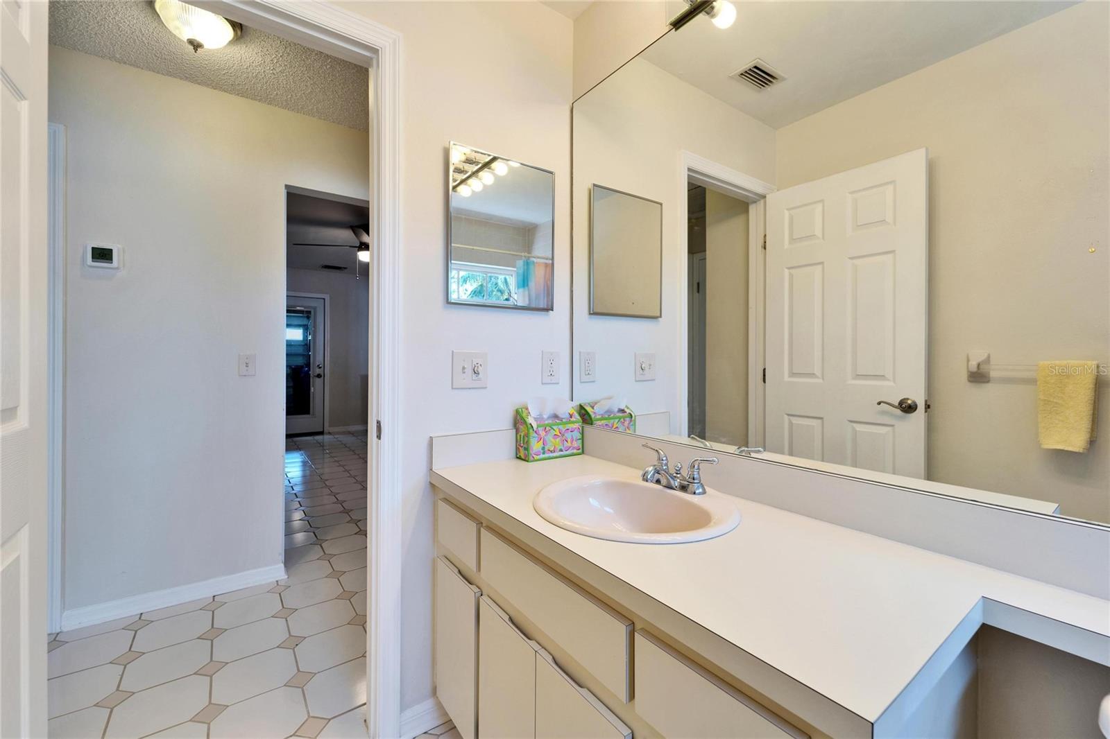 1728 ELK SPRING DR, BRANDON, FL, 33511