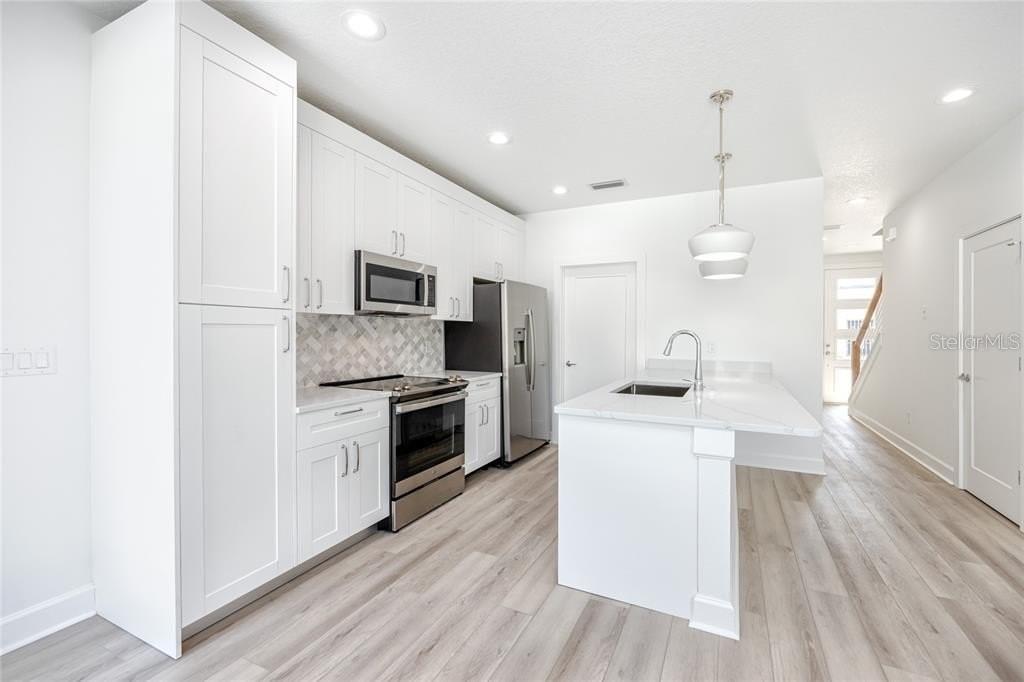 2806 N FLORIDA AVE, TAMPA, FL, 33602