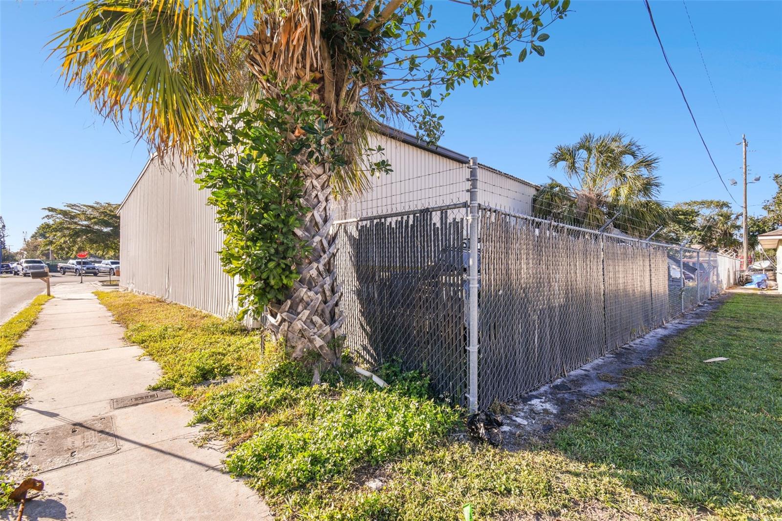 2011 9TH ST W, BRADENTON, FL, 34205