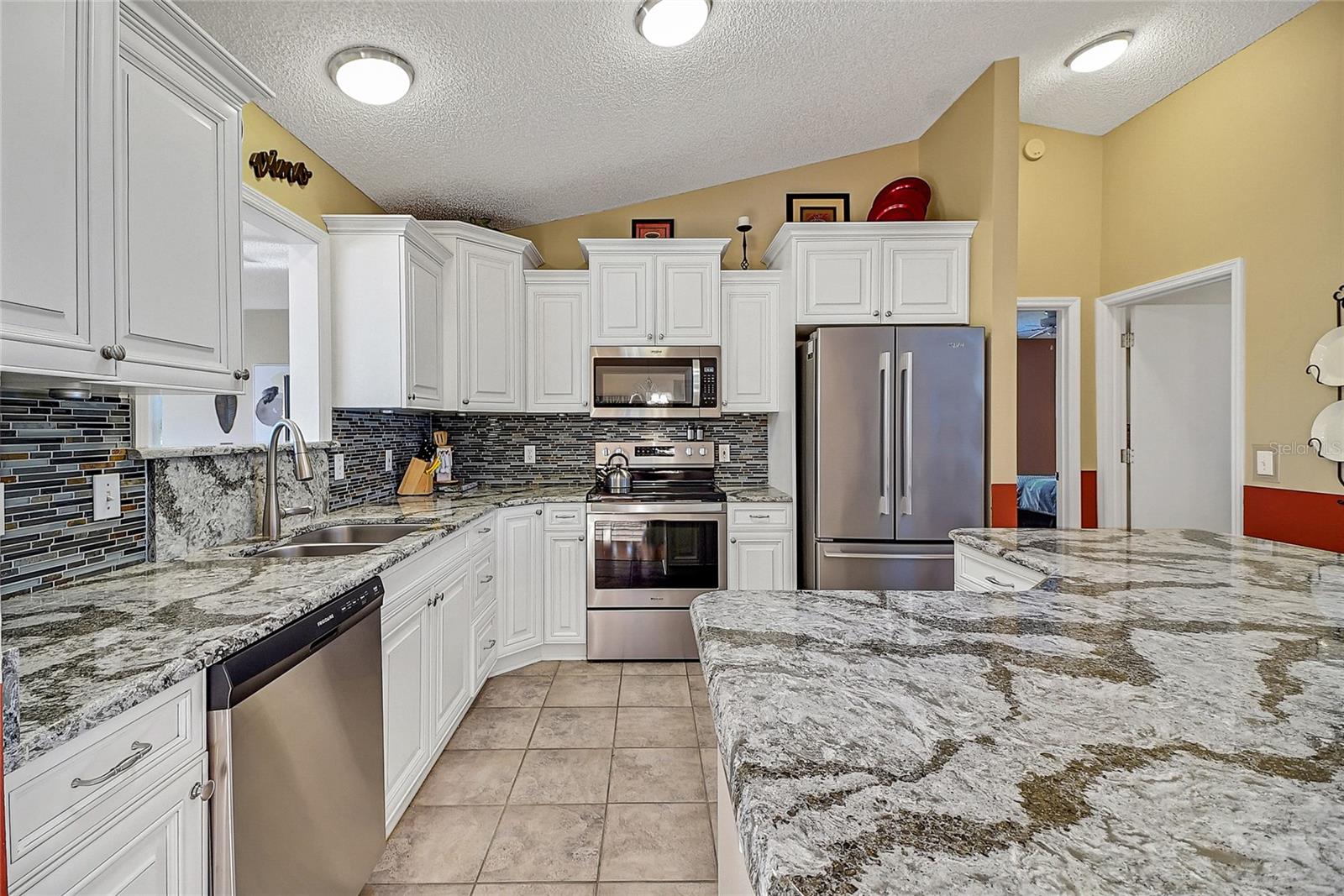 720 CAMINO DEL REY DR, THE VILLAGES, FL, 32159