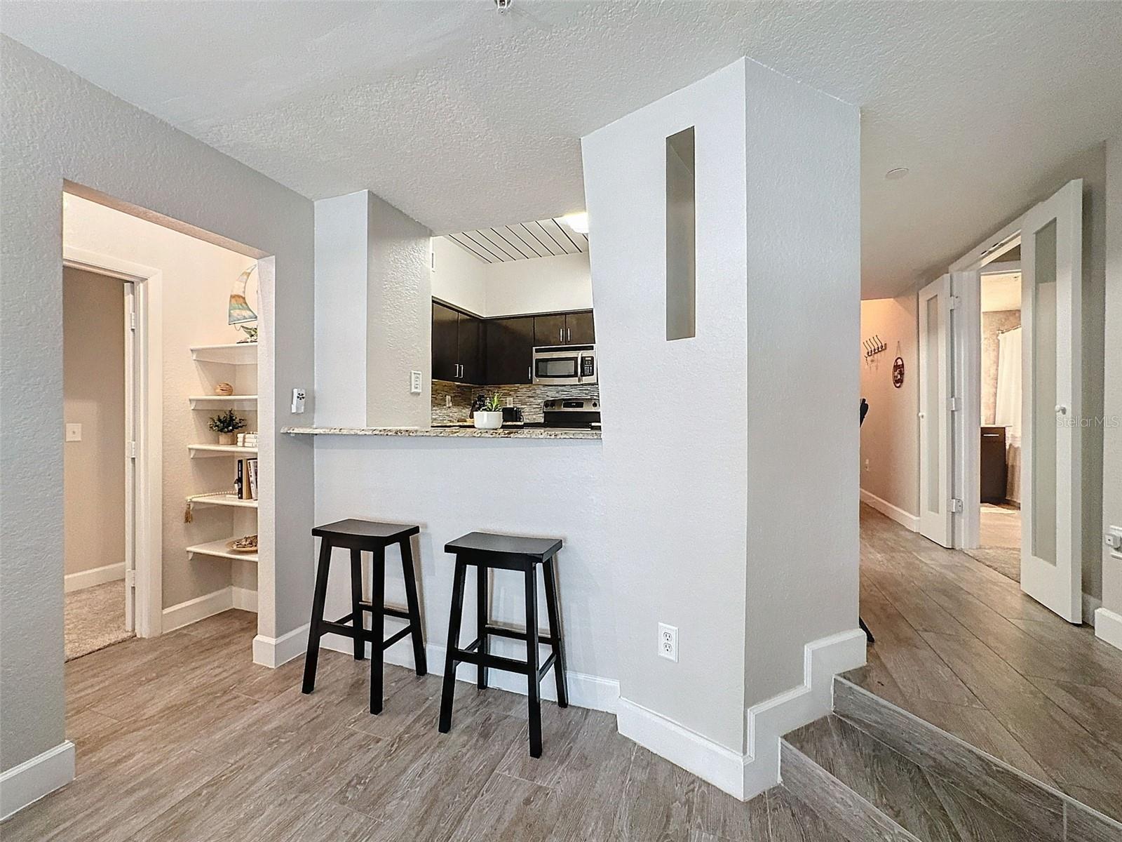 2410 W AZEELE ST #220, TAMPA, FL, 33609