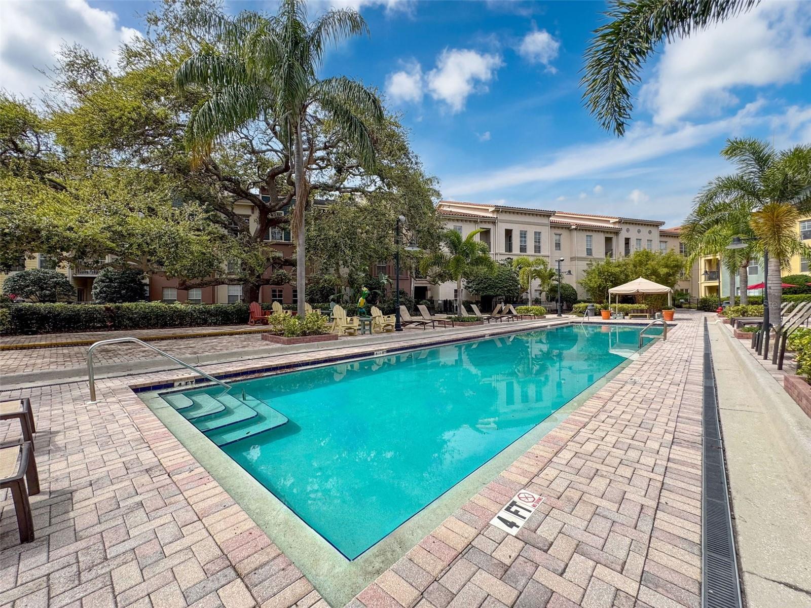2410 W AZEELE ST #220, TAMPA, FL, 33609