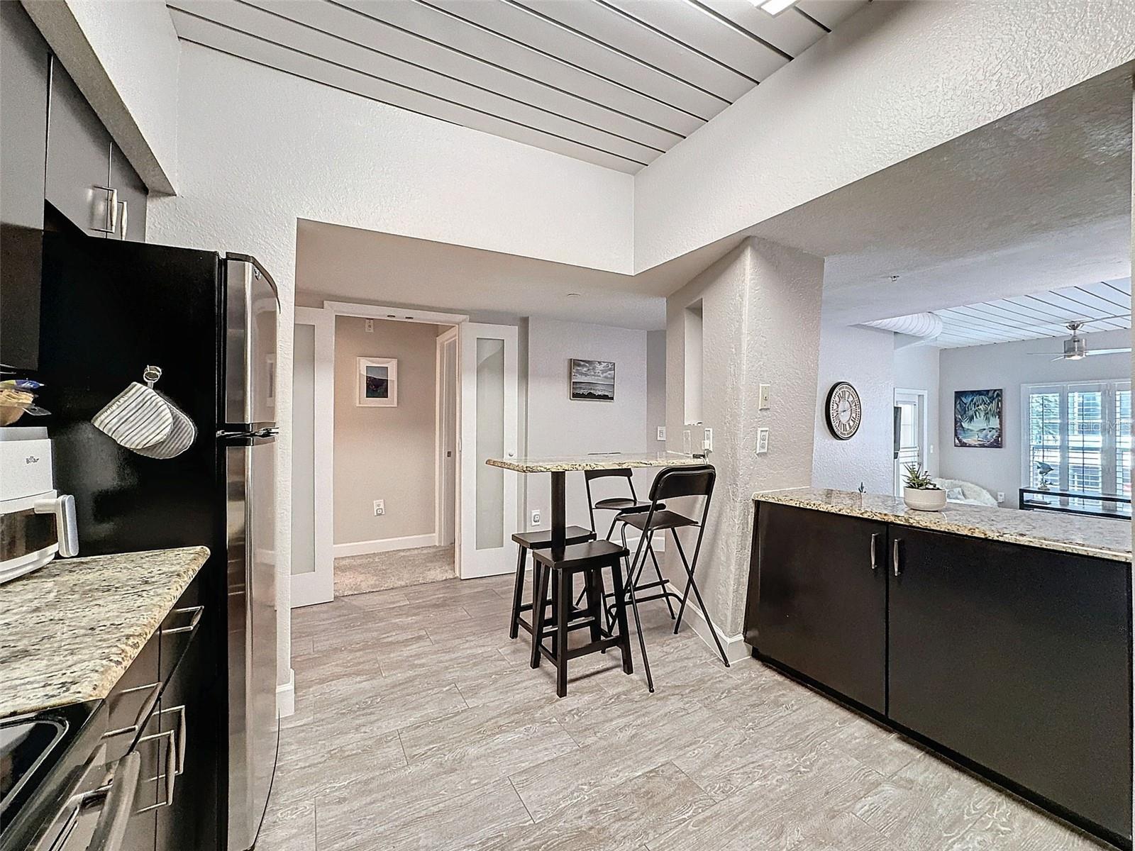 2410 W AZEELE ST #220, TAMPA, FL, 33609