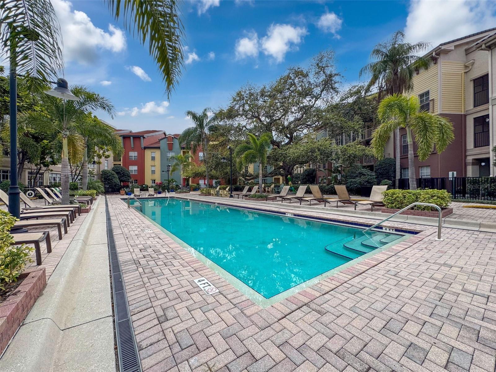 2410 W AZEELE ST #220, TAMPA, FL, 33609