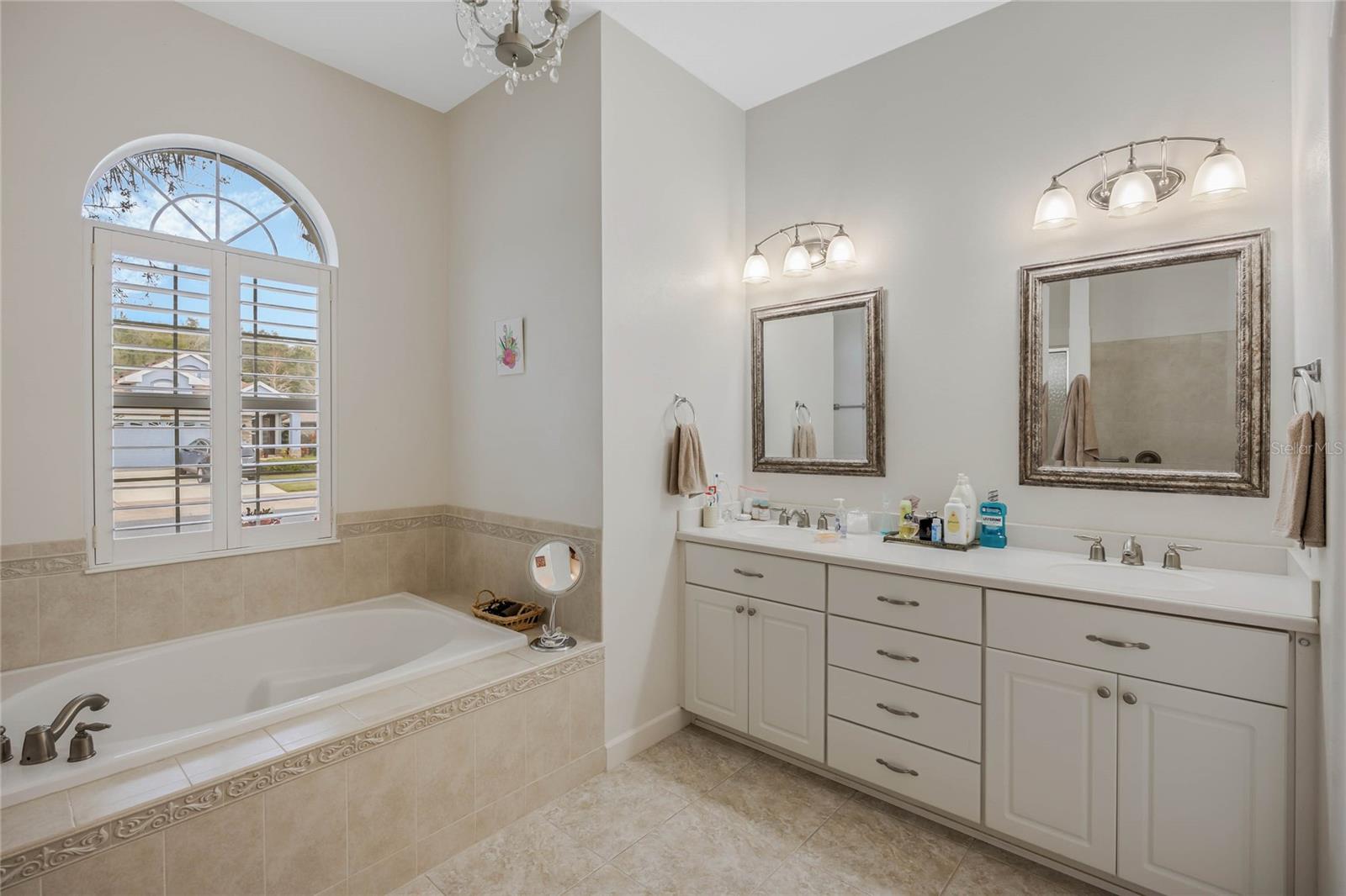 2030 BAYSIDE AVE, MOUNT DORA, FL, 32757
