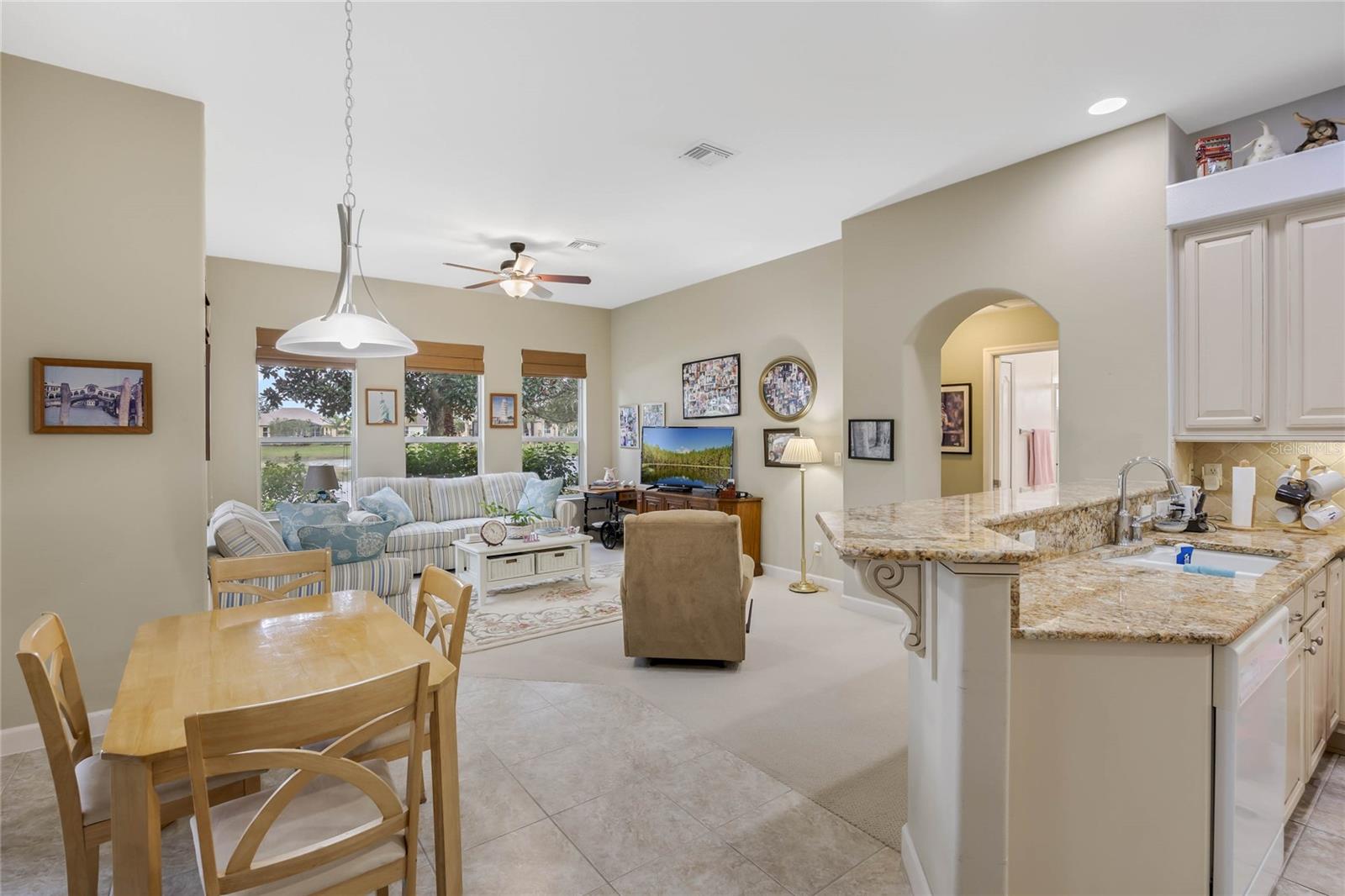 2030 BAYSIDE AVE, MOUNT DORA, FL, 32757