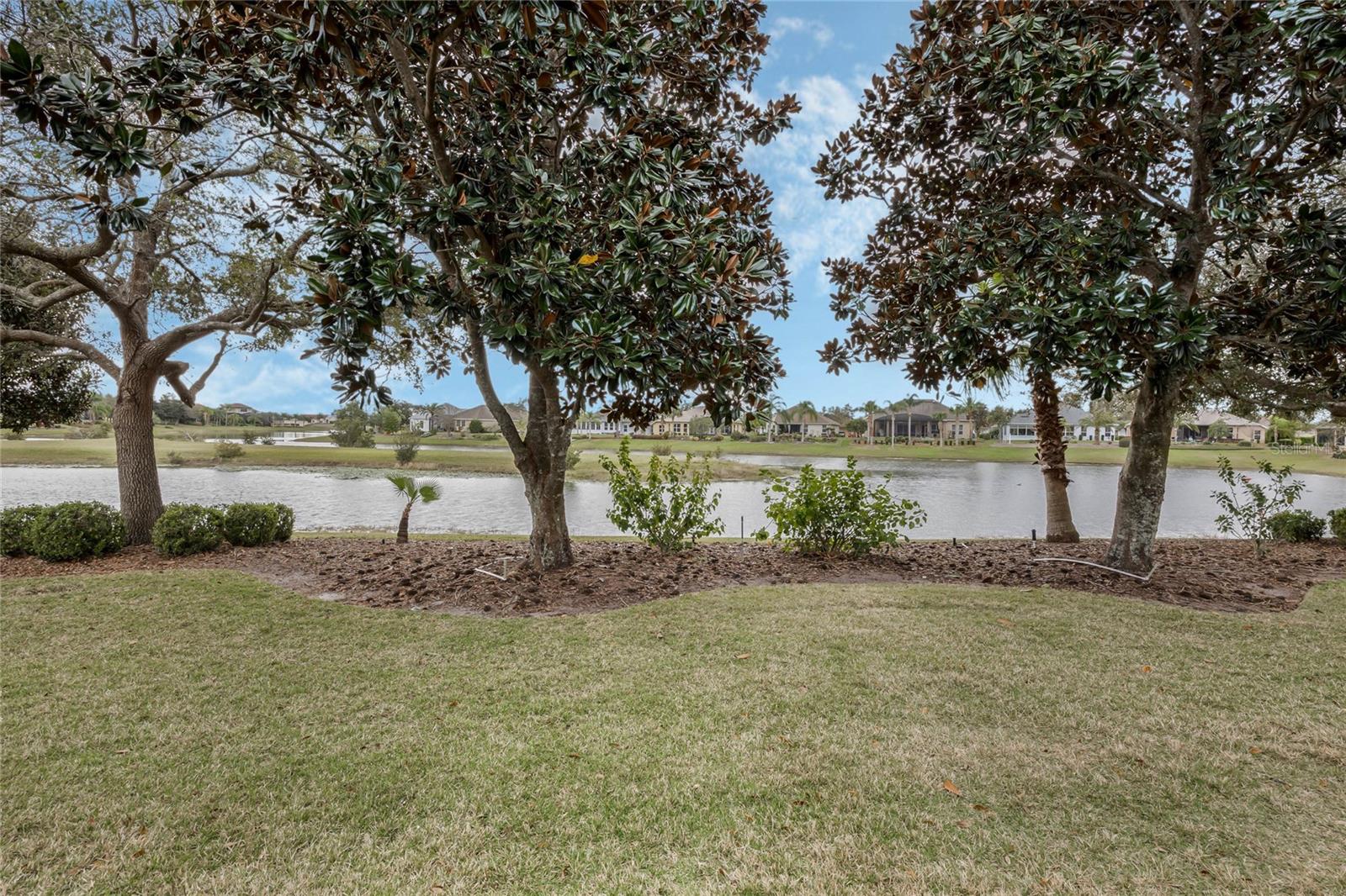 2030 BAYSIDE AVE, MOUNT DORA, FL, 32757