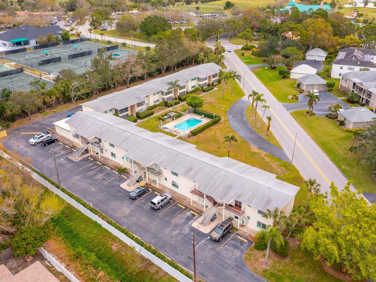 8303 BARDMOOR BLVD #105, SEMINOLE, FL, 33777