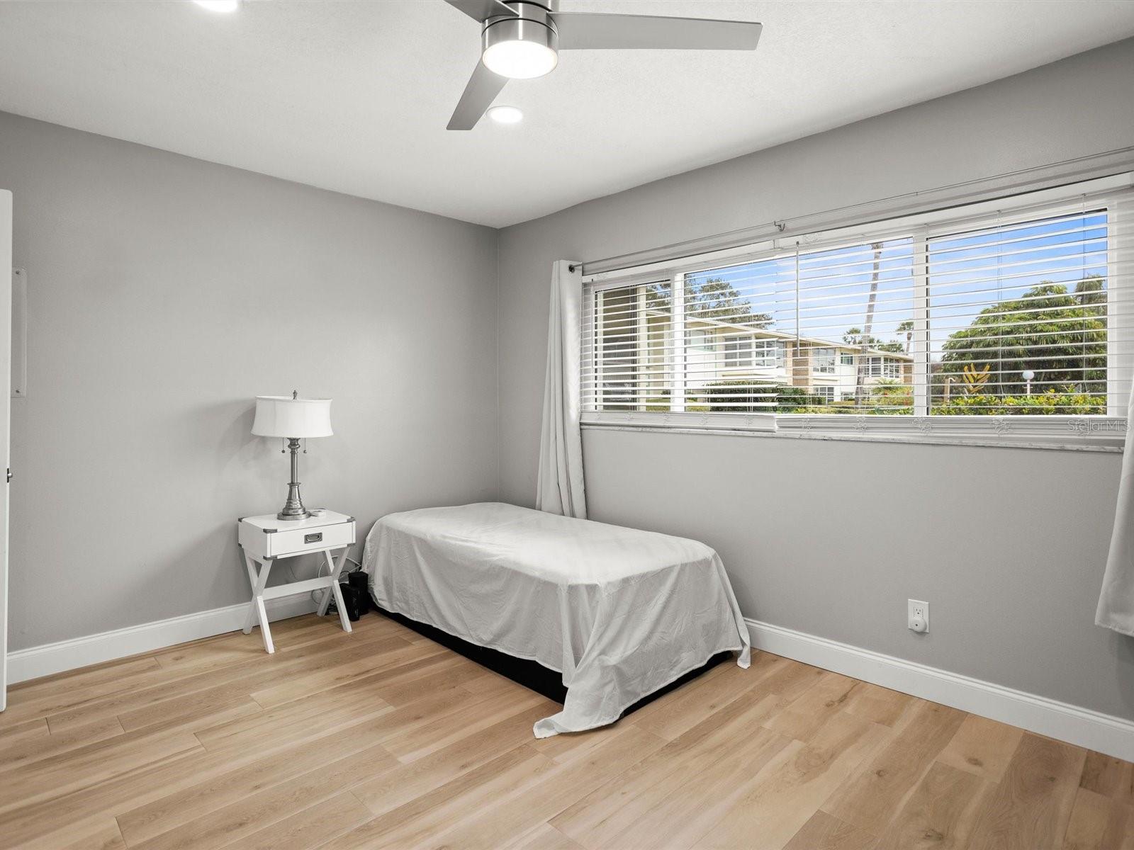 8303 BARDMOOR BLVD #105, SEMINOLE, FL, 33777