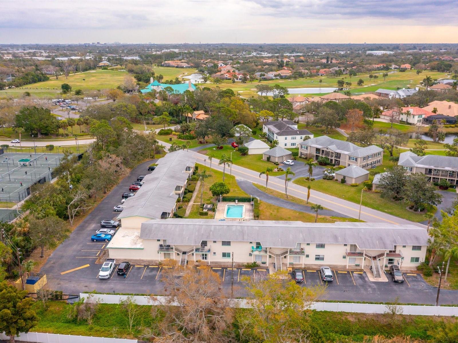 8303 BARDMOOR BLVD #105, SEMINOLE, FL, 33777