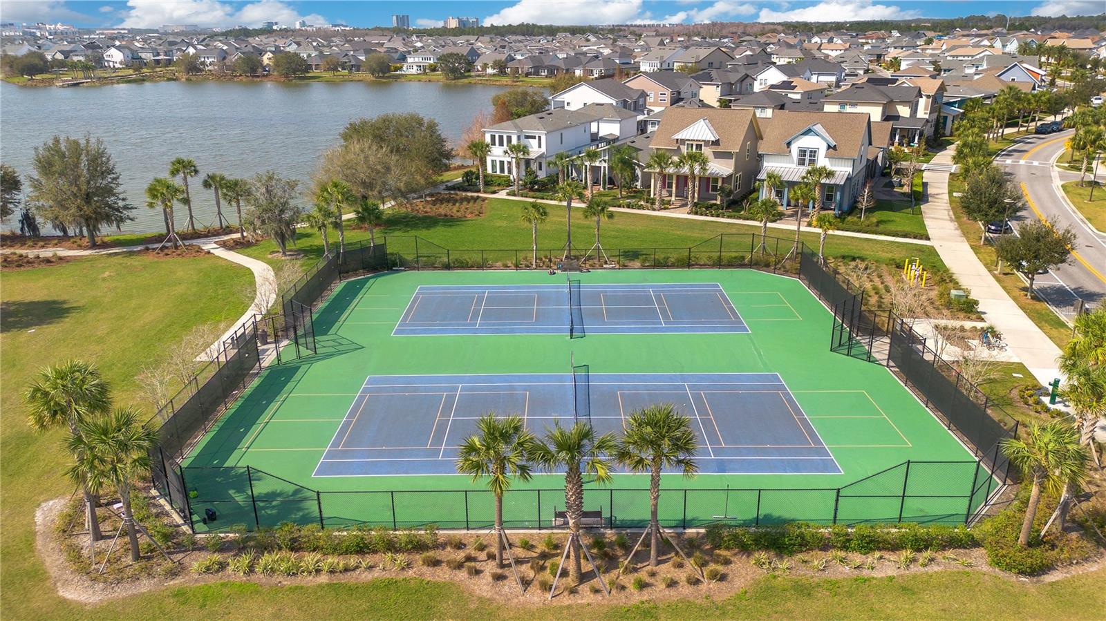 13864 SACHS AVE, ORLANDO, FL, 32827