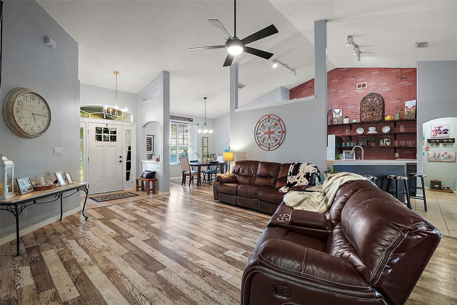 3130 BULKLEY PL, EUSTIS, FL, 32726