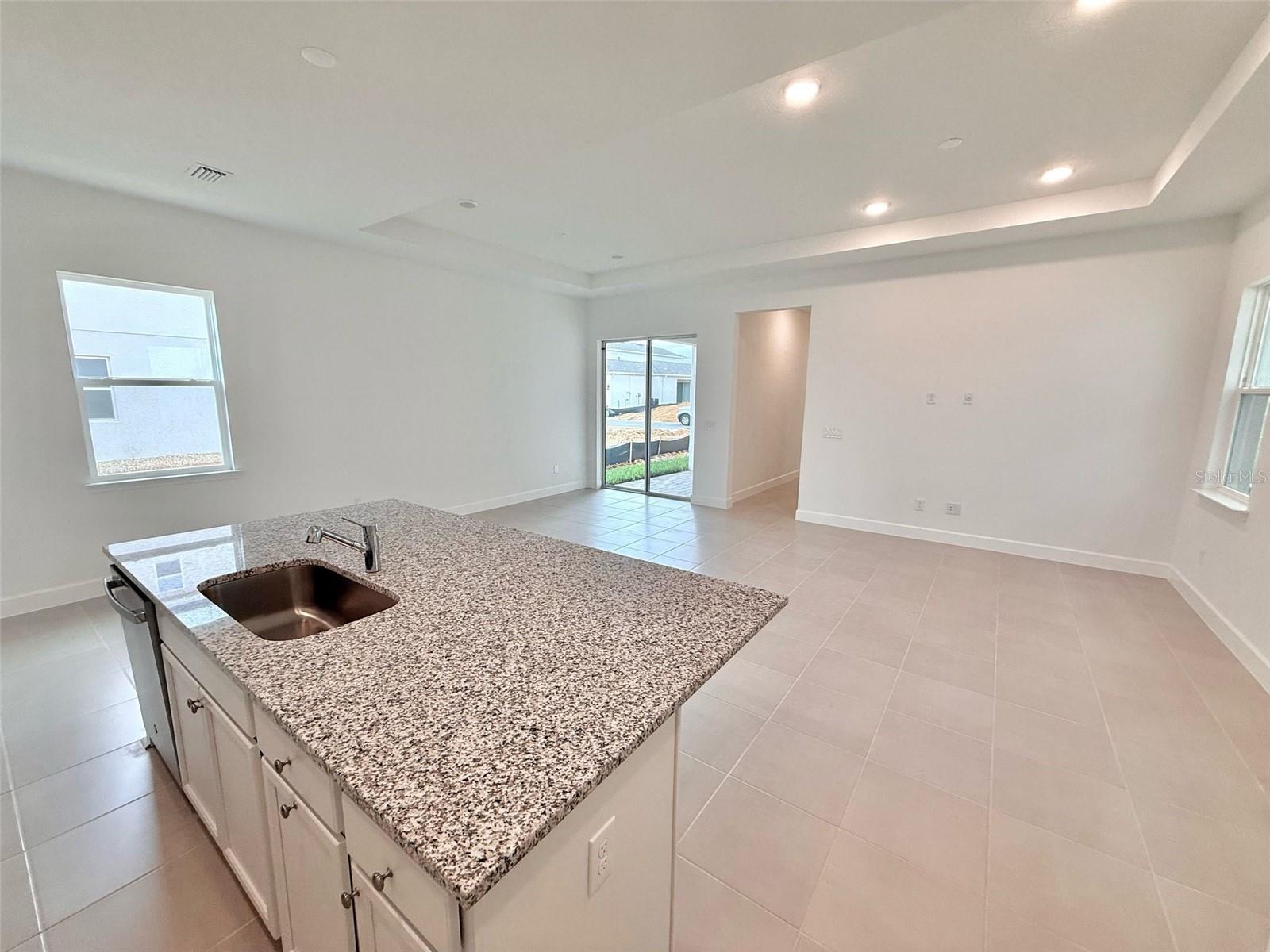 12603 CLEAR SAPPHIRE DR, WINTER GARDEN, FL, 34787