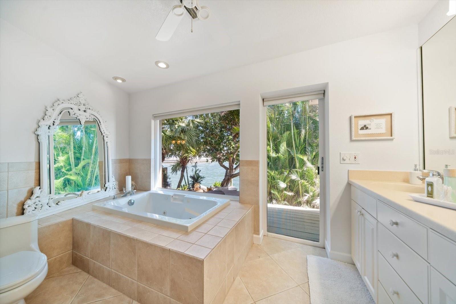 447 22ND ST, BELLEAIR BEACH, FL, 33786