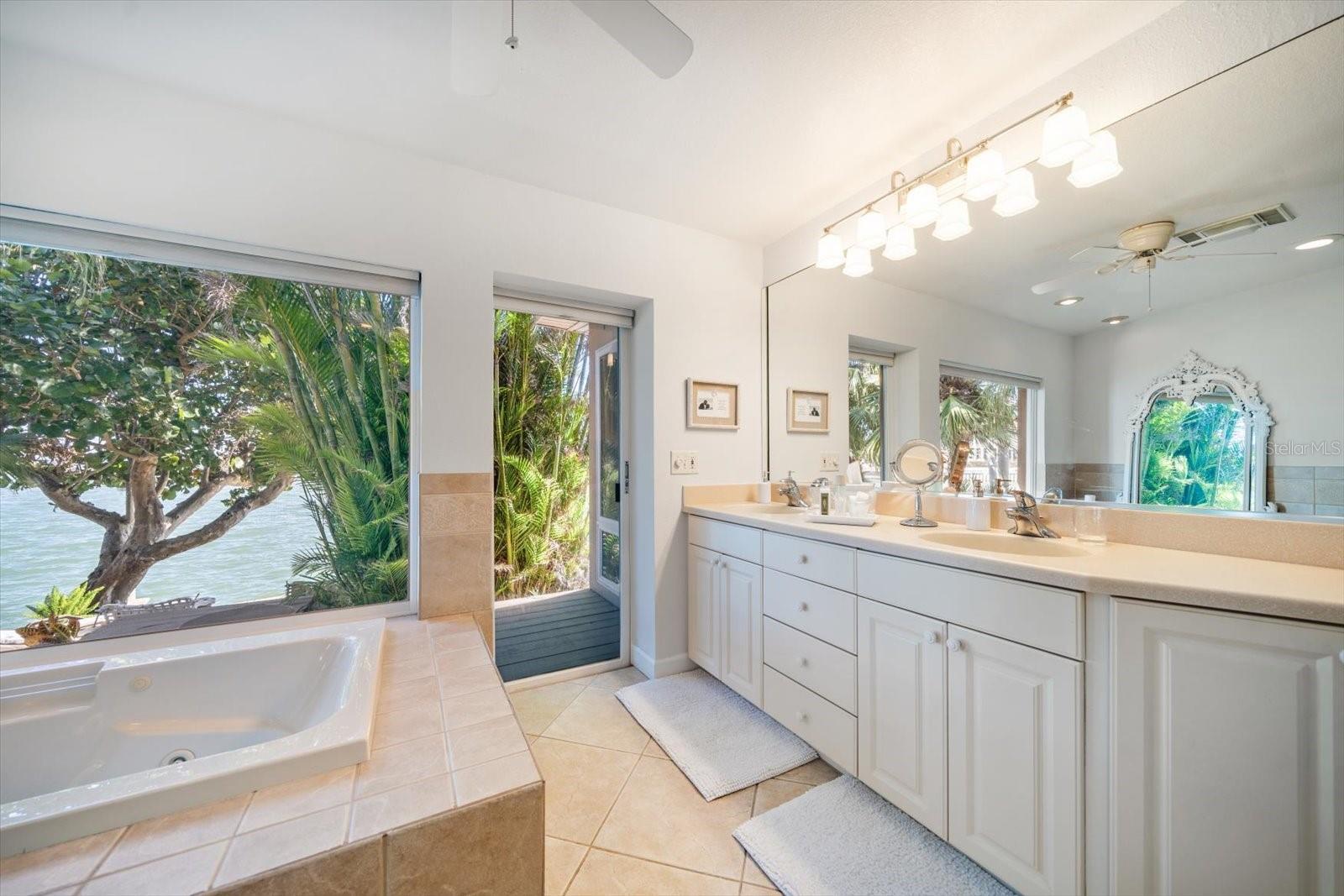 447 22ND ST, BELLEAIR BEACH, FL, 33786