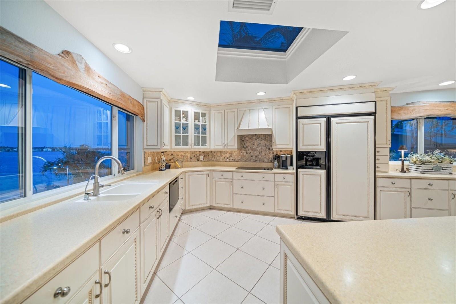 447 22ND ST, BELLEAIR BEACH, FL, 33786