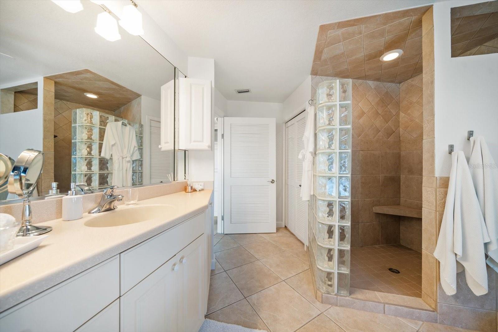 447 22ND ST, BELLEAIR BEACH, FL, 33786