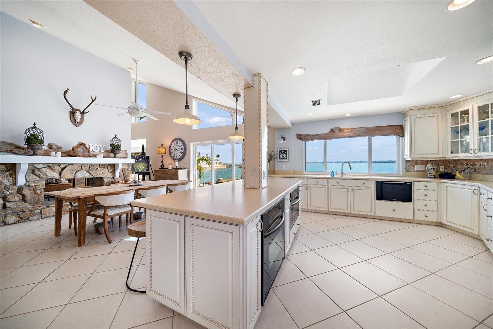 447 22ND ST, BELLEAIR BEACH, FL, 33786