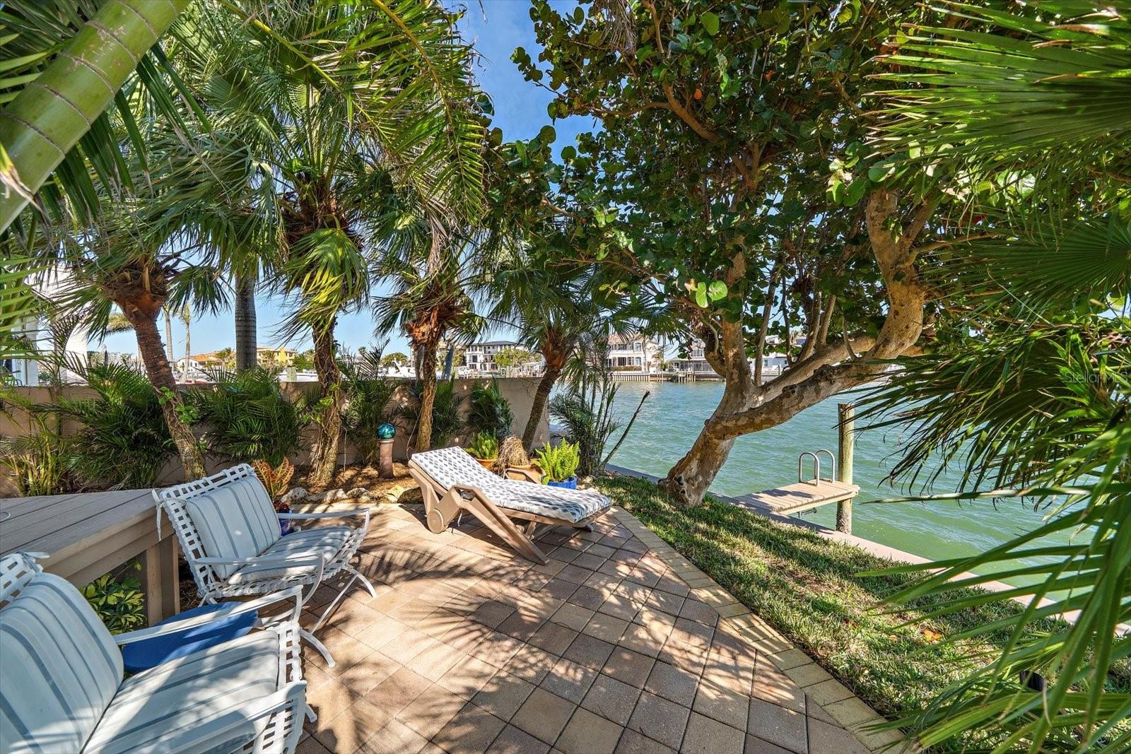 447 22ND ST, BELLEAIR BEACH, FL, 33786