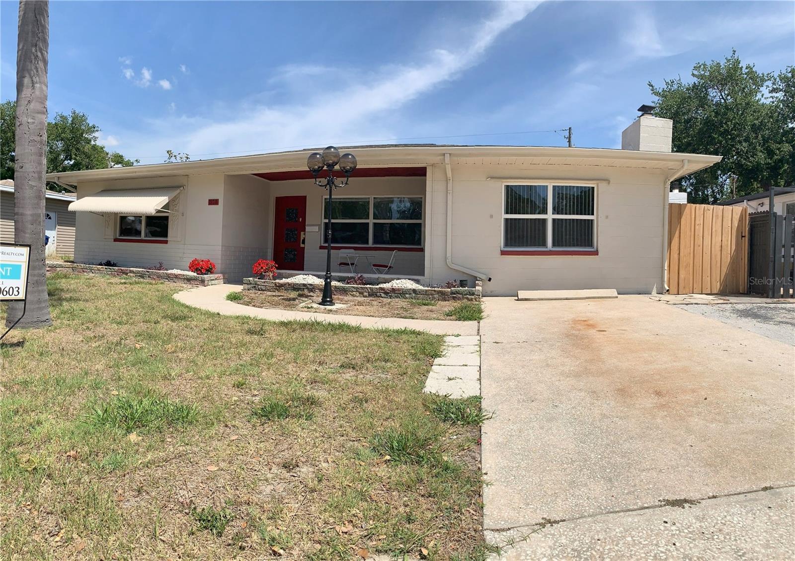 511 82ND AVE N, ST PETERSBURG, FL, 33702