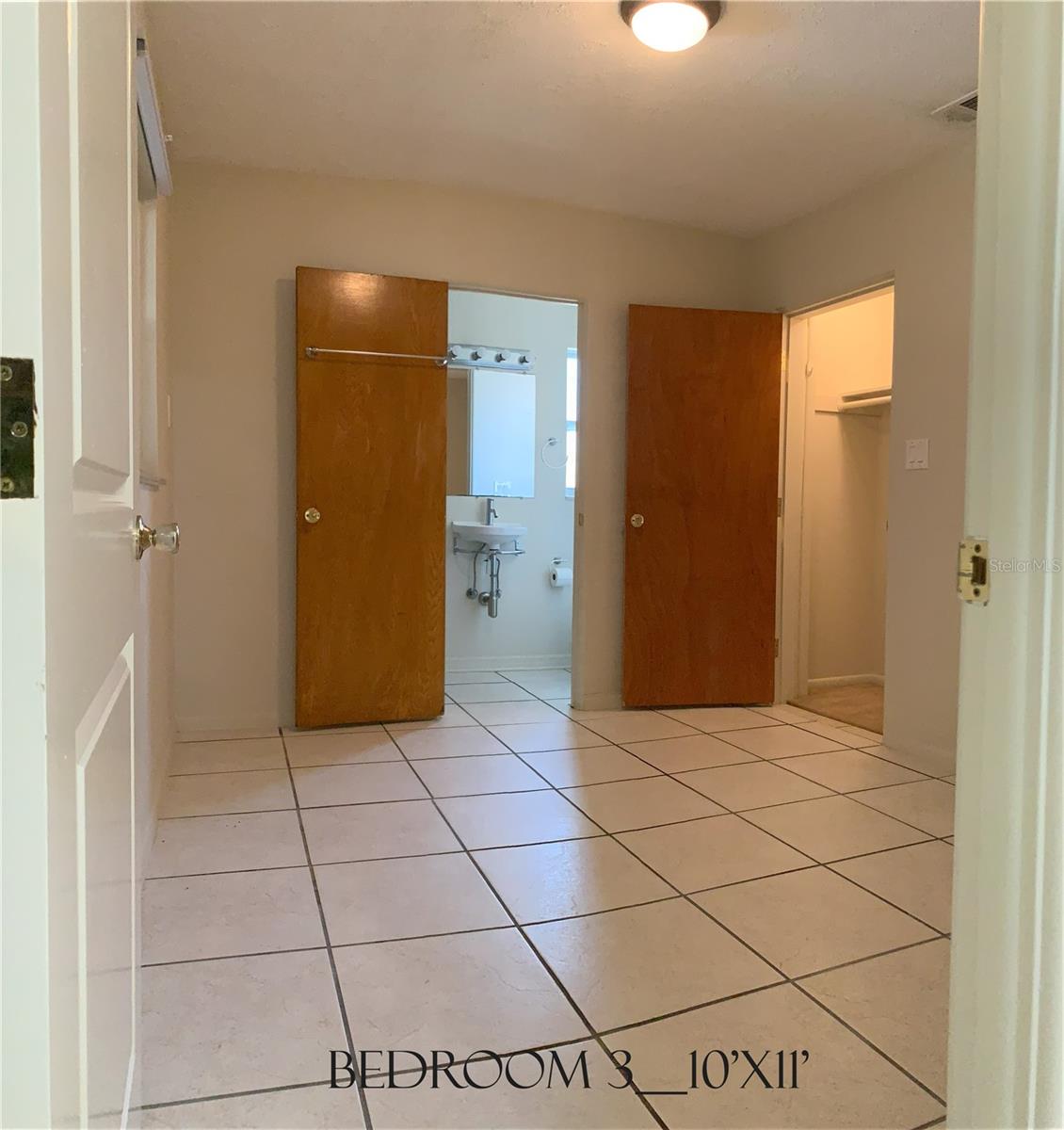 511 82ND AVE N, ST PETERSBURG, FL, 33702