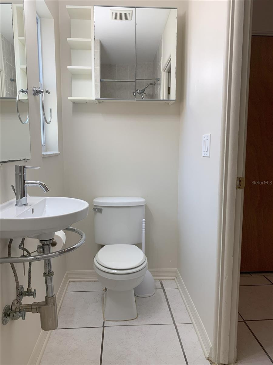 511 82ND AVE N, ST PETERSBURG, FL, 33702