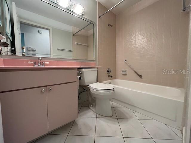 1725 PINE RIDGE WAY E #C, PALM HARBOR, FL, 34684