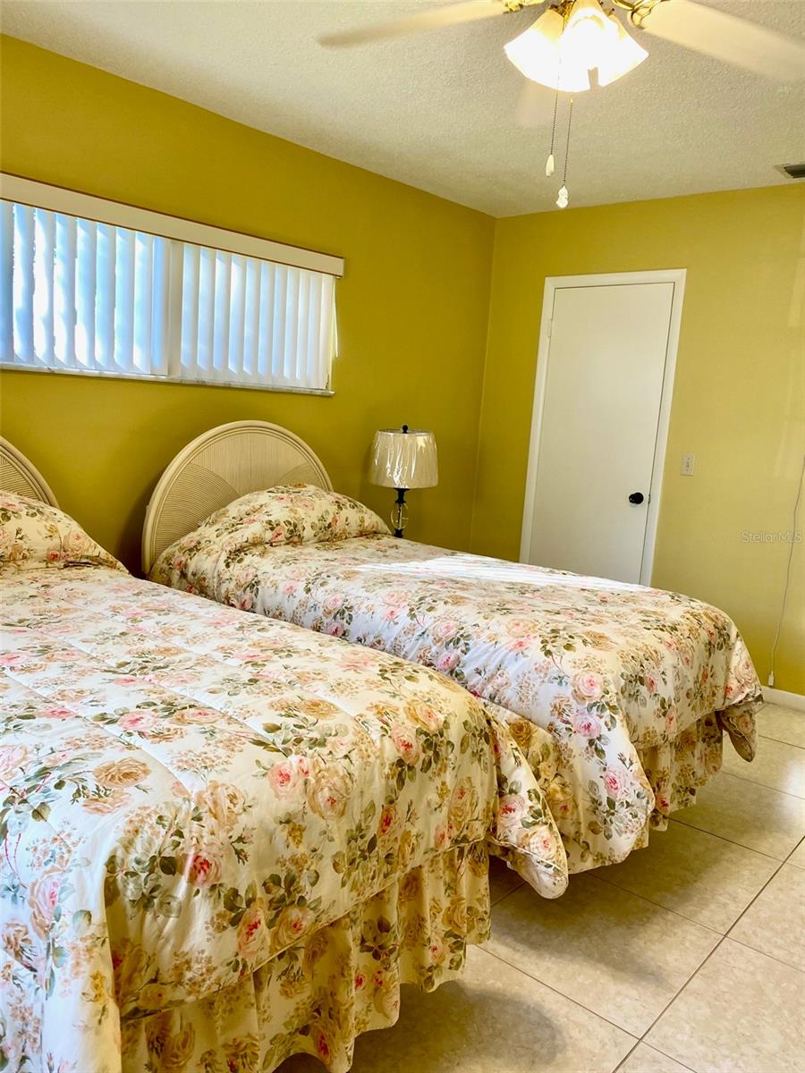 1616 S LAKE AVE #4, CLEARWATER, FL, 33756