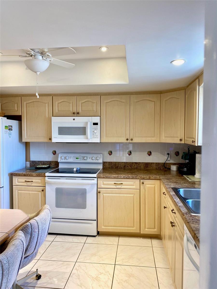 1616 S LAKE AVE #4, CLEARWATER, FL, 33756