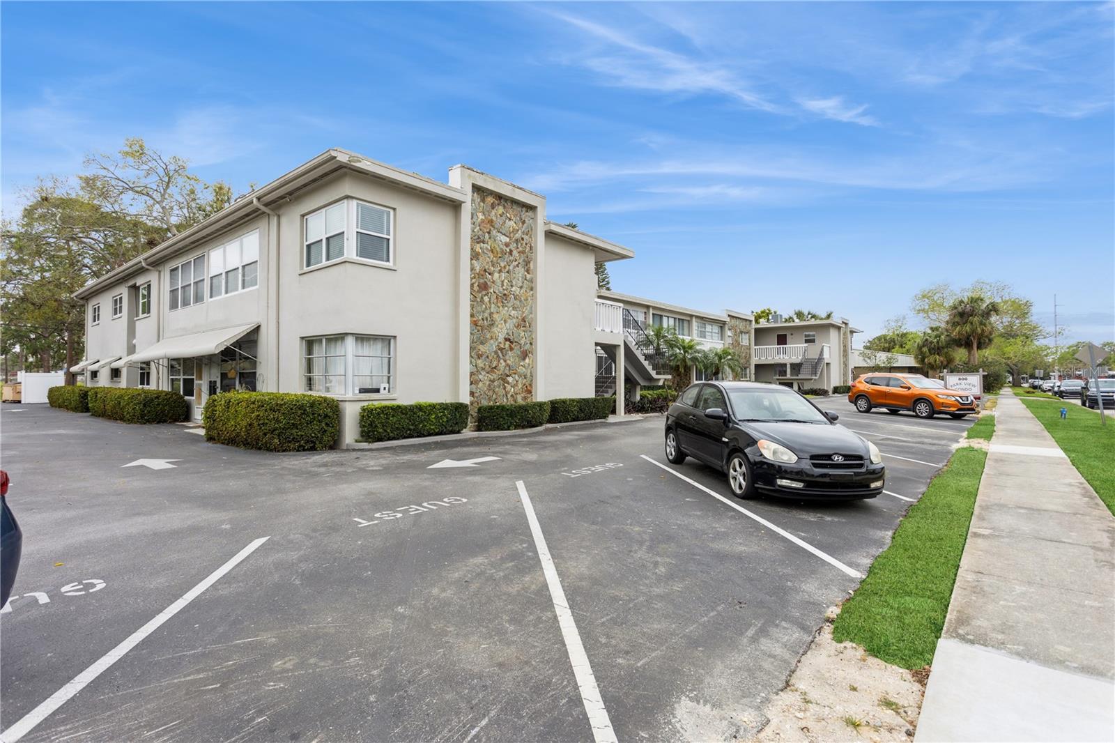 800 71ST AVE N #8, ST PETERSBURG, FL, 33702