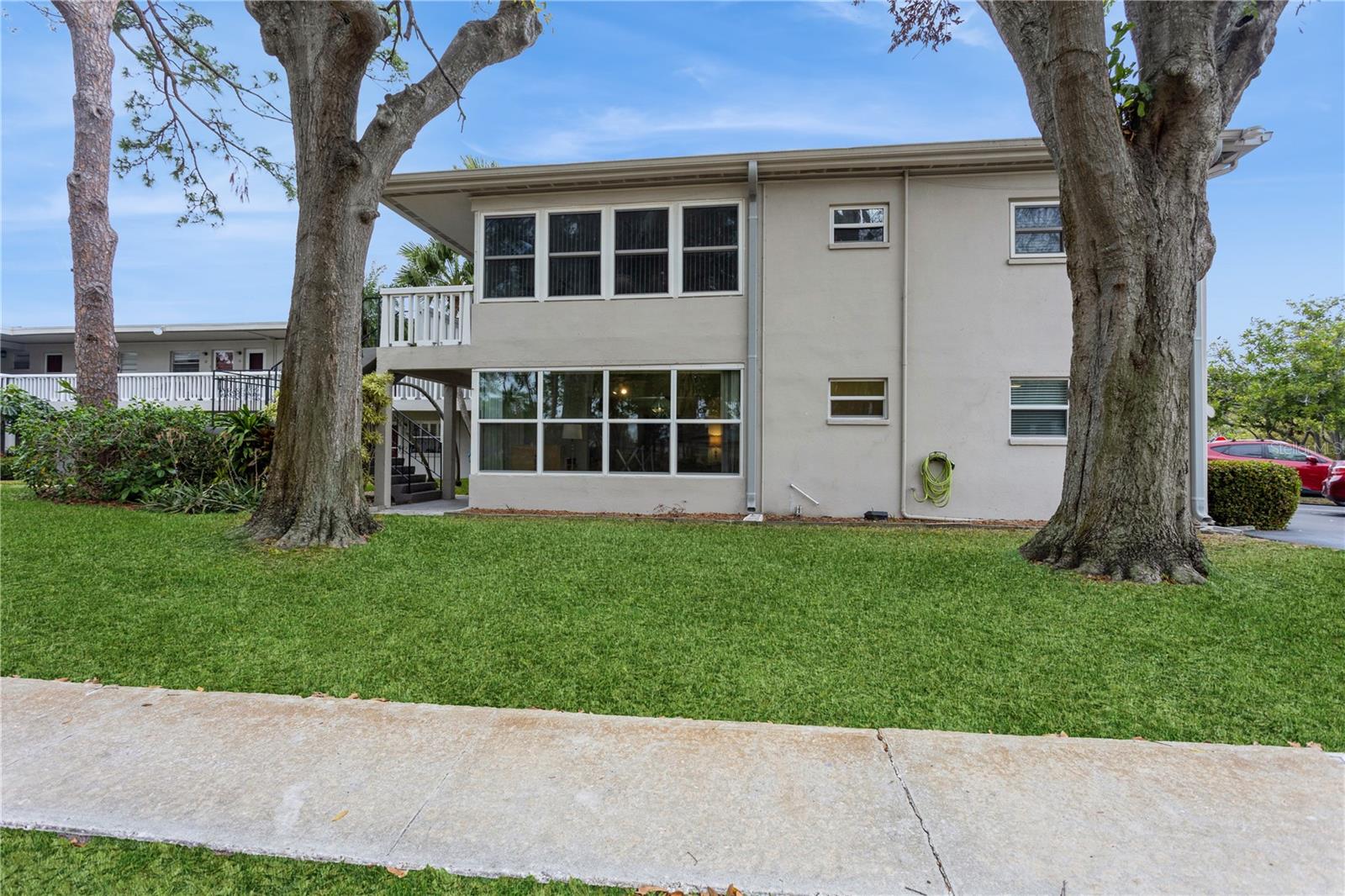 800 71ST AVE N #8, ST PETERSBURG, FL, 33702