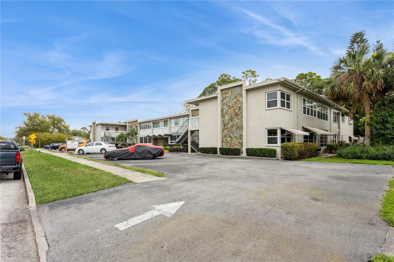 800 71ST AVE N #8, ST PETERSBURG, FL, 33702