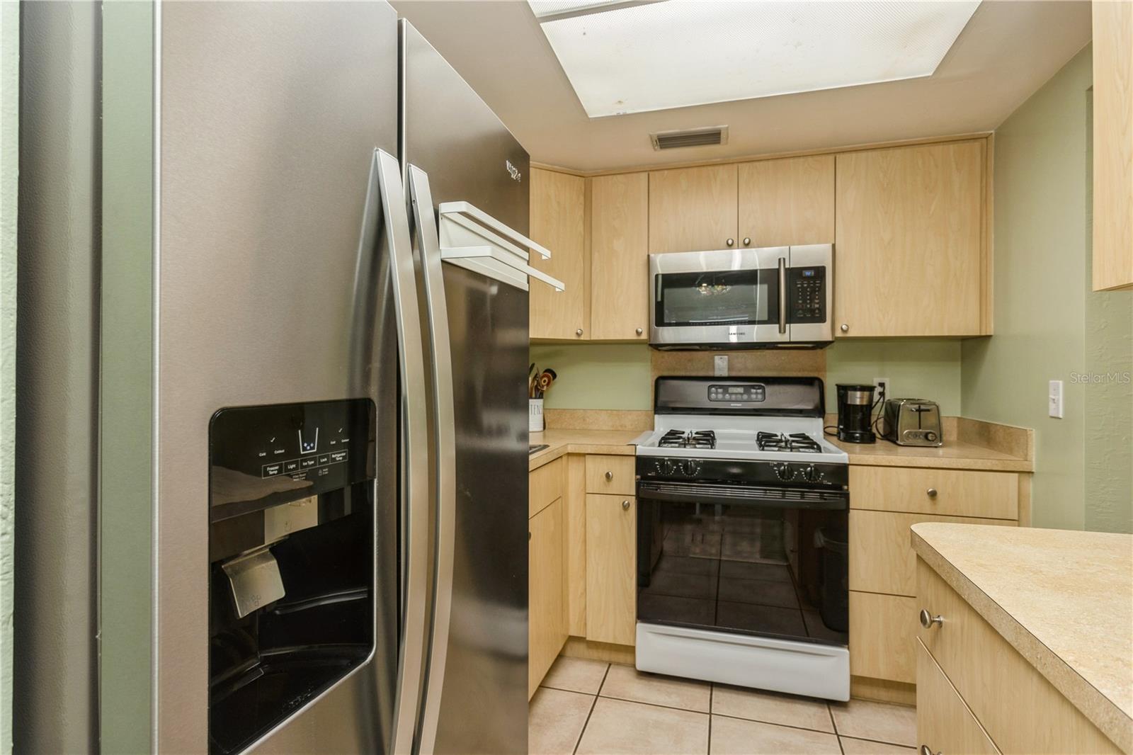 800 71ST AVE N #8, ST PETERSBURG, FL, 33702