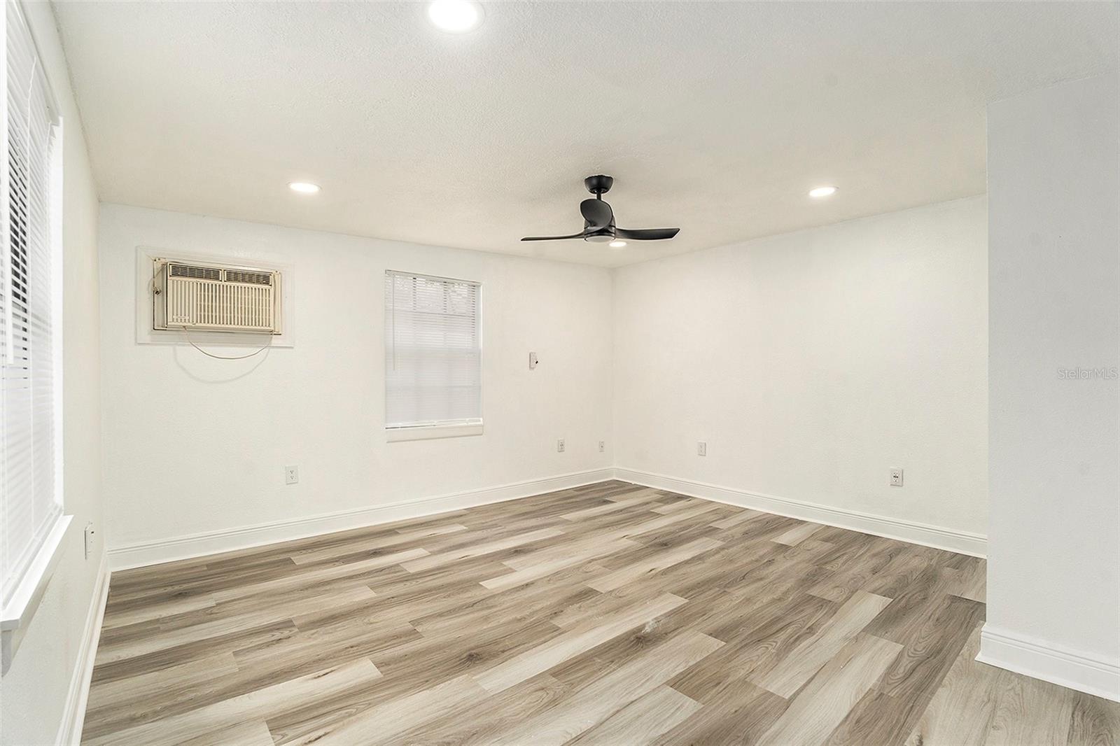 4527 W CLIFTON ST, TAMPA, FL, 33614