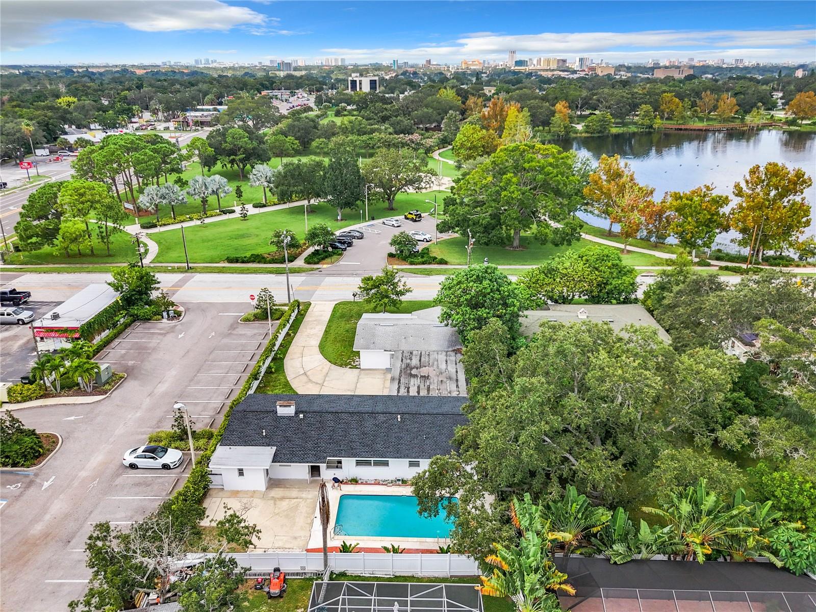 405 S LAKE DR, CLEARWATER, FL, 33755