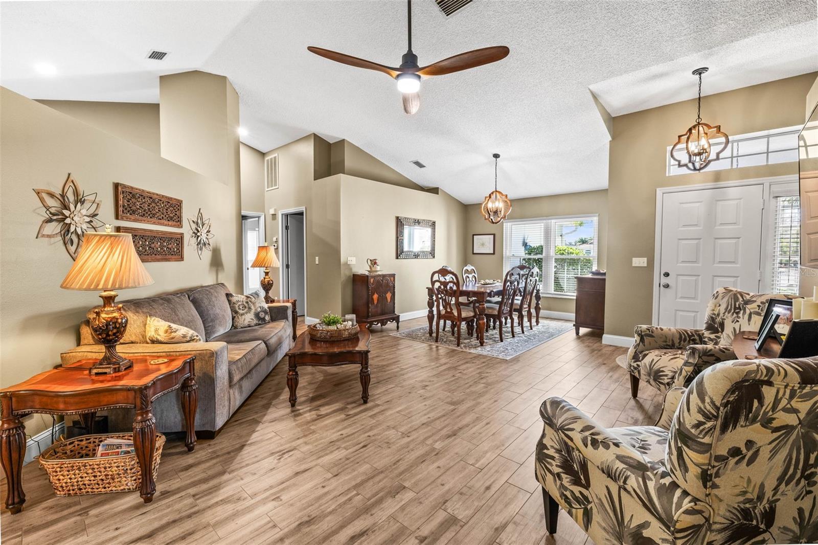 1709 TREMONT CT, SUN CITY CENTER, FL, 33573