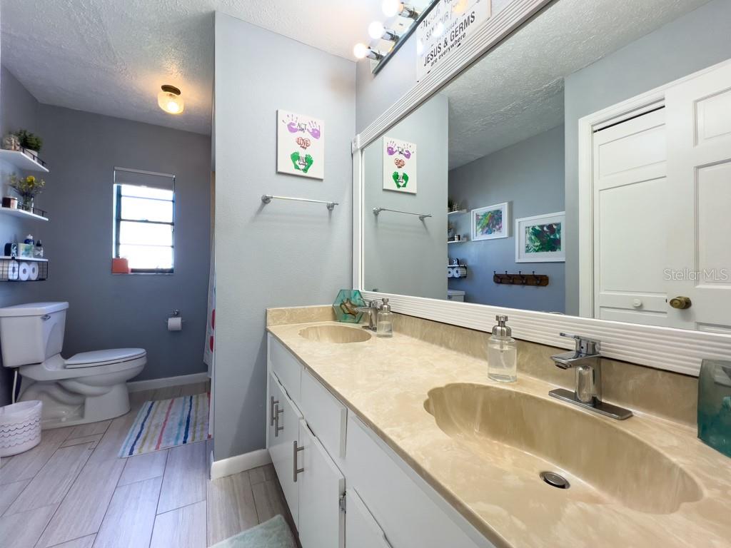 903 SETTER CT, SEFFNER, FL, 33584