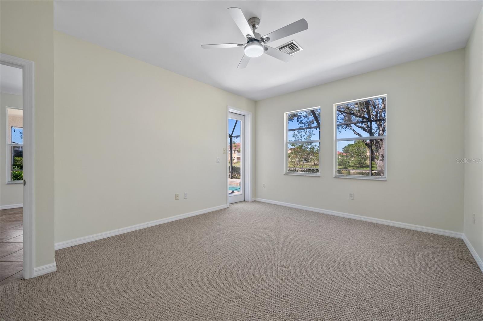 3341 MIDSHIP DR, NORTH FORT MYERS, FL, 33903
