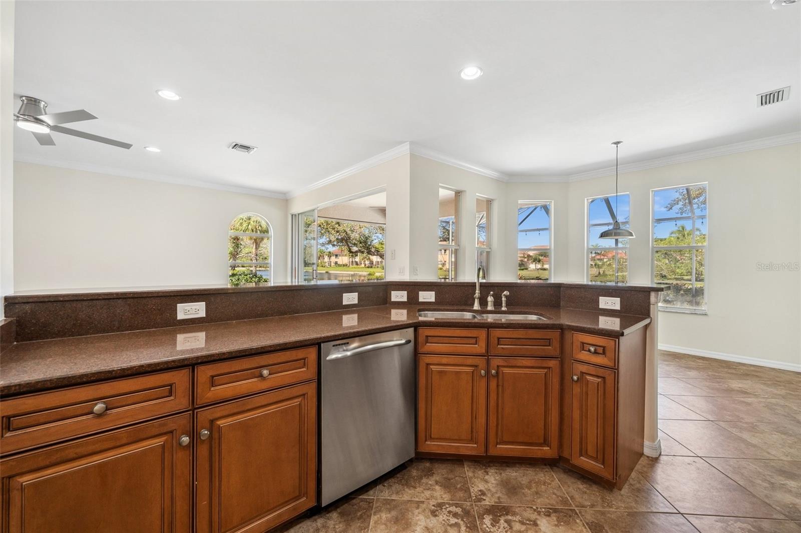 3341 MIDSHIP DR, NORTH FORT MYERS, FL, 33903