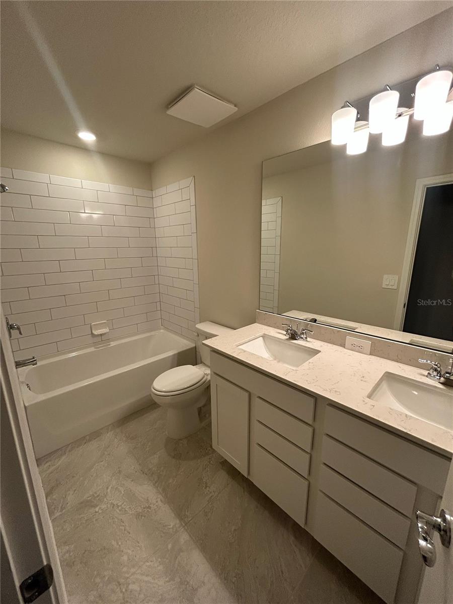 2045 CALM SOUL WAY DR, KISSIMMEE, FL, 34744
