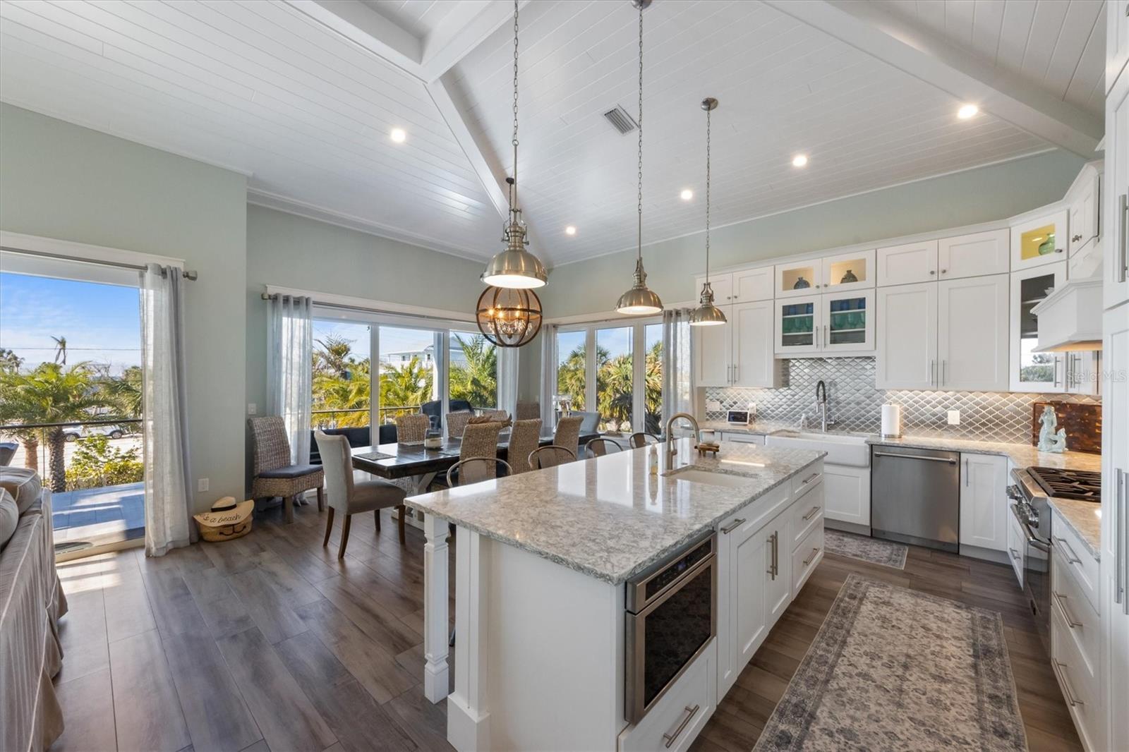 108 MAGNOLIA AVE, ANNA MARIA, FL, 34216