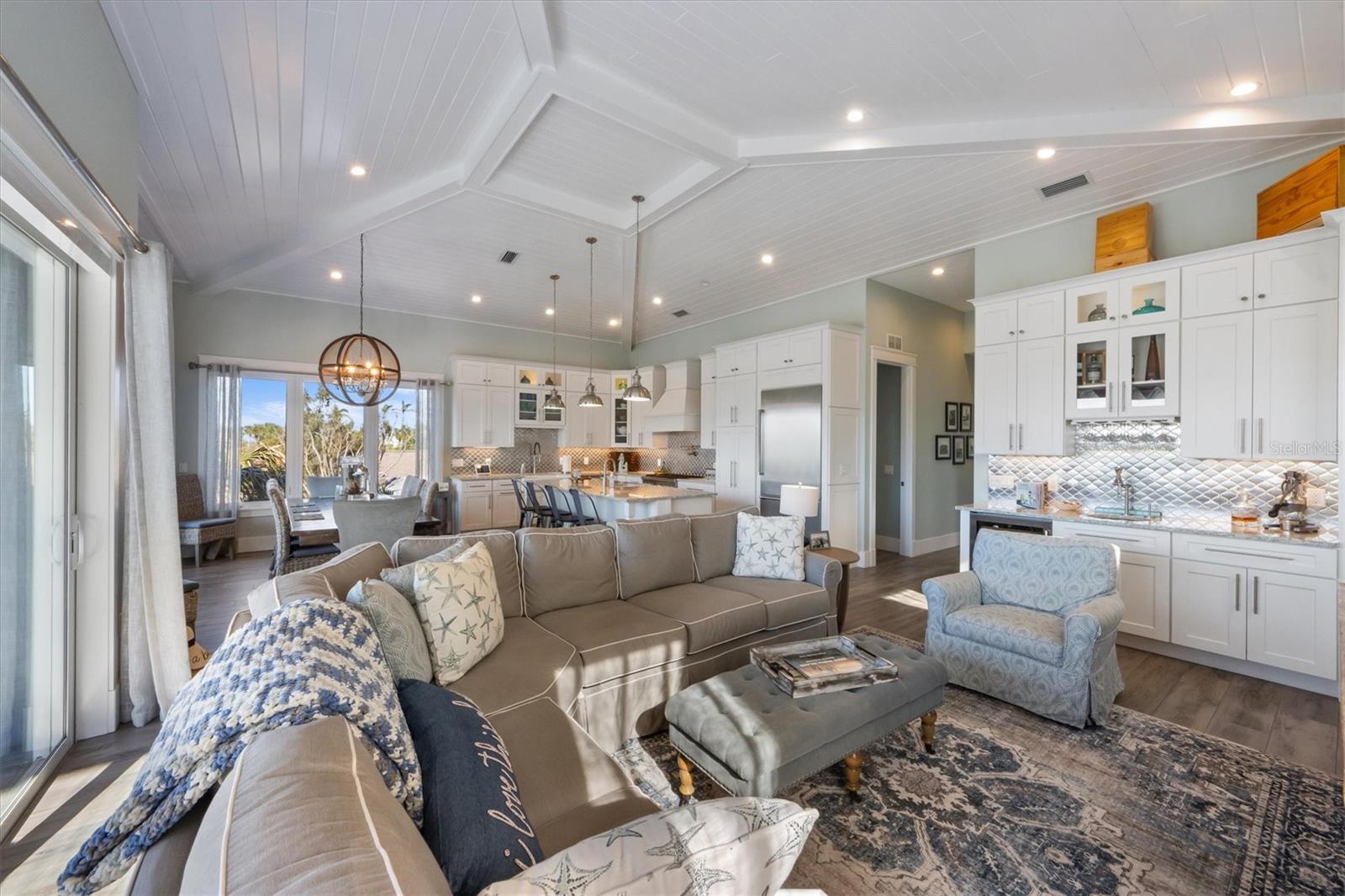108 MAGNOLIA AVE, ANNA MARIA, FL, 34216
