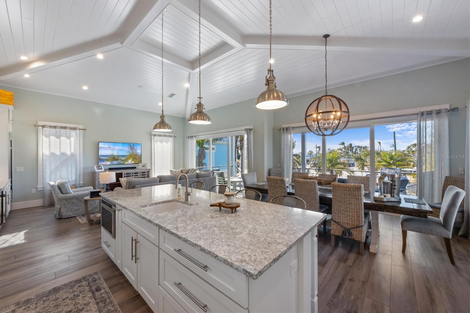 108 MAGNOLIA AVE, ANNA MARIA, FL, 34216